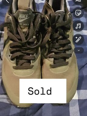 Nike Men's Khaki and Black Sneakers Worn Once For a Few Hrs